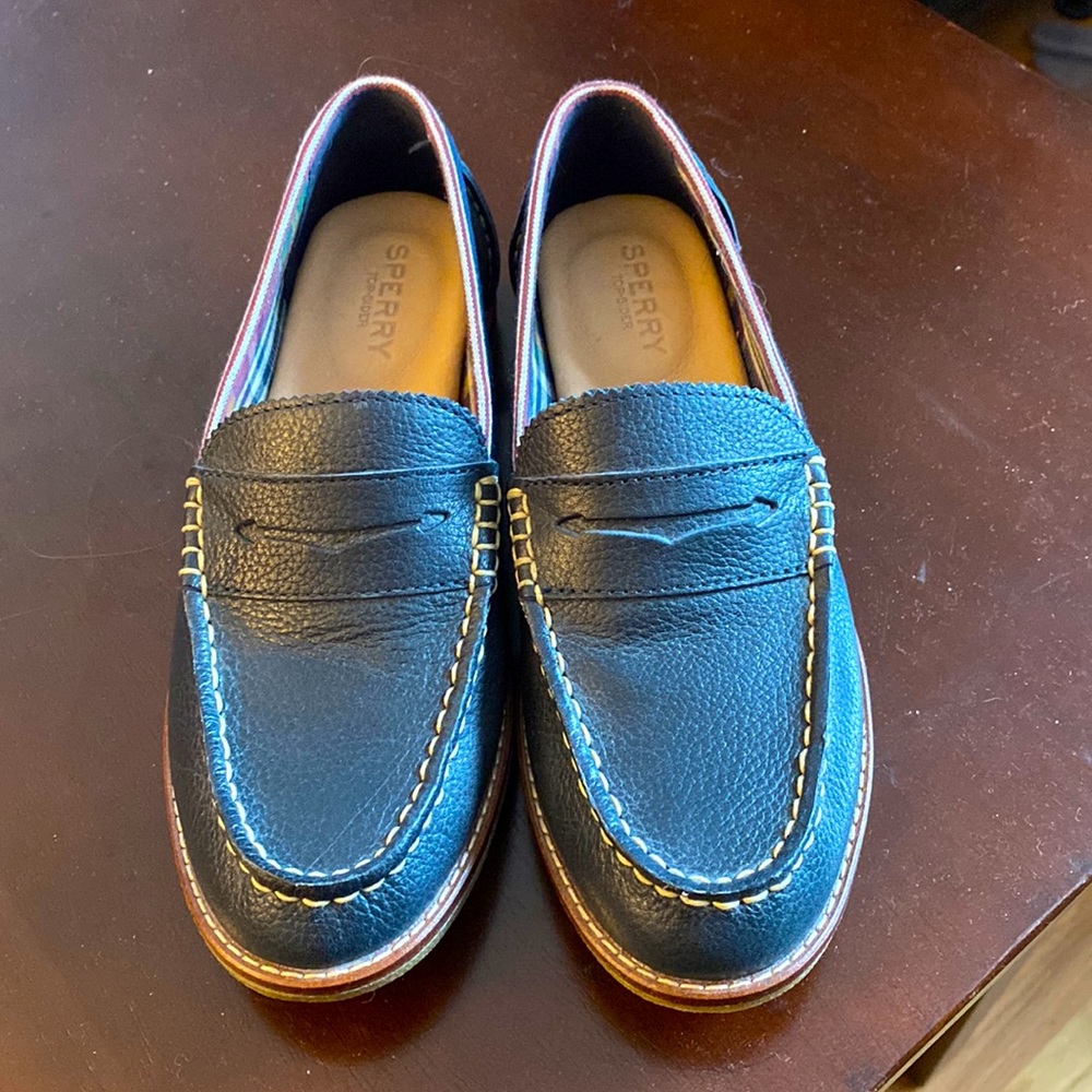 Sperry Navy Womens Loafer 6